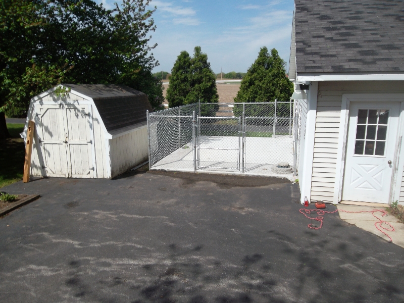 Residential Chain Link Fencing0