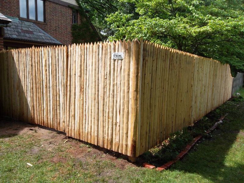 Residential Wood Fencing28