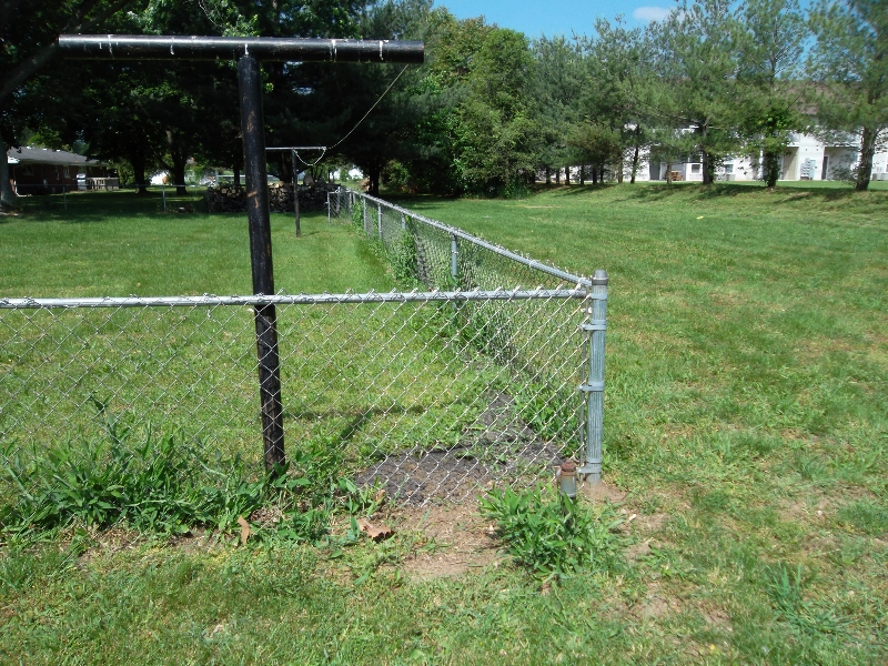 Residential Chain Link Fencing2