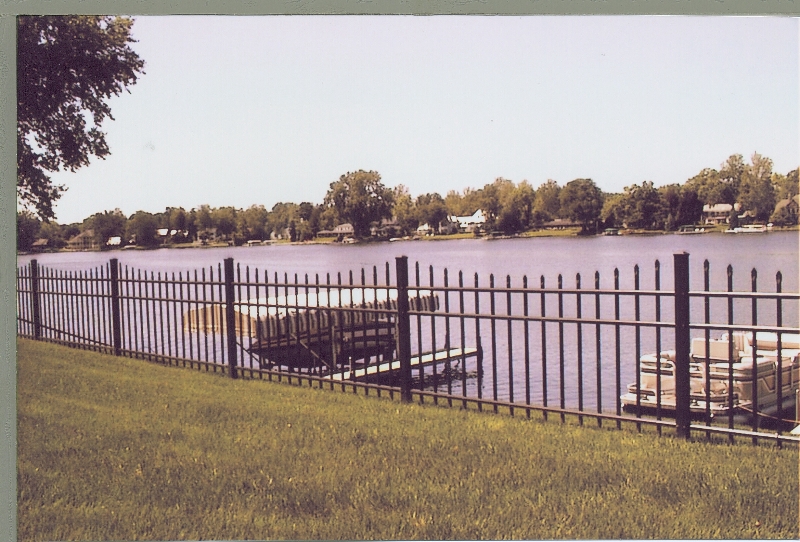 Residential Aluminum Fencing8