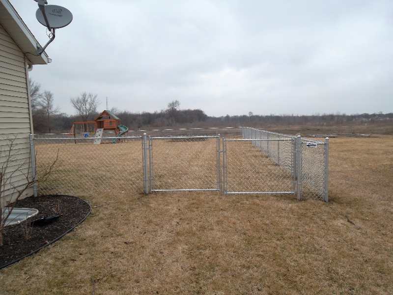 Residential Chain Link Fencing8