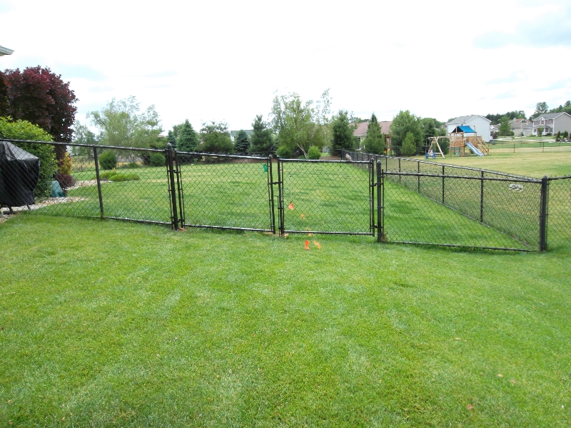 Residential Vinyl Chain Link Fencing14