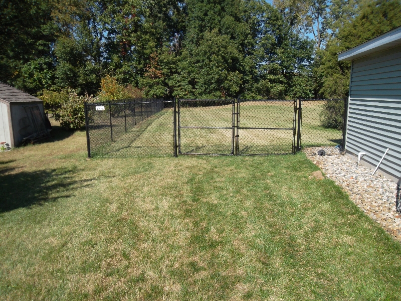 Residential Vinyl Chain Link Fencing17