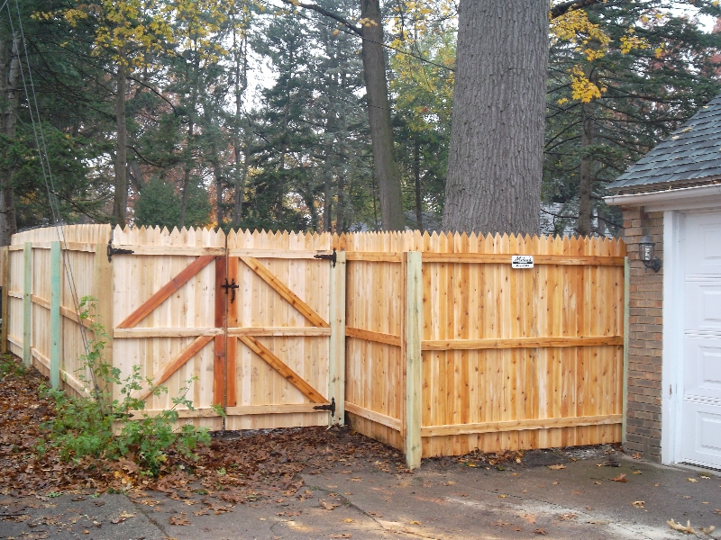 Residential Wood Fencing15