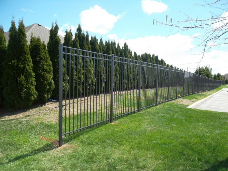 Aluminum Fencing11